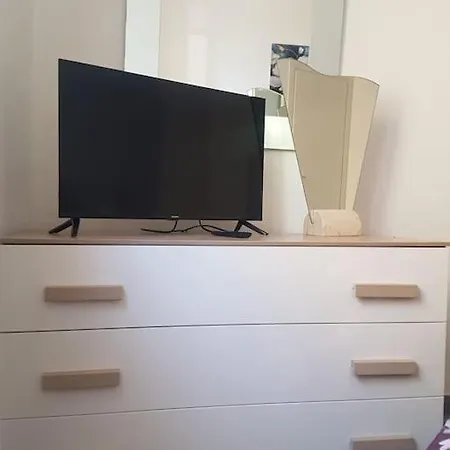 Toni Di Rosa, Centro Appartement *